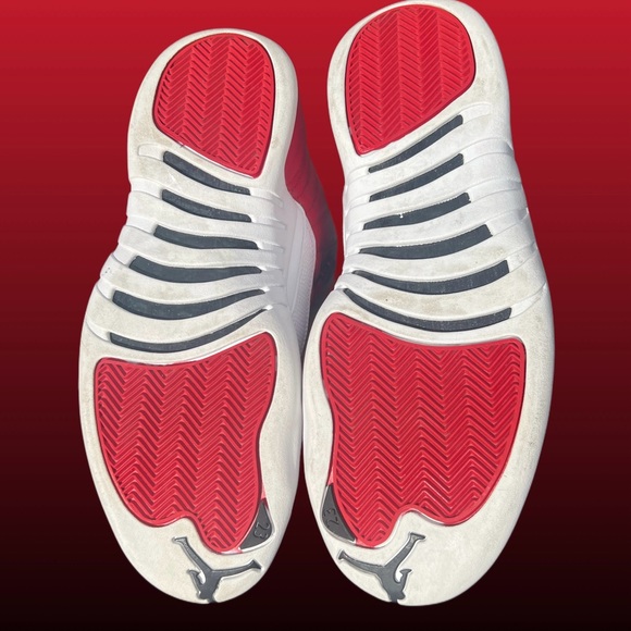 Nike Air Jordan 12 Retro Gym Red 2016 Size 9 130690-600 Red White Black OG - Picture 3 of 8